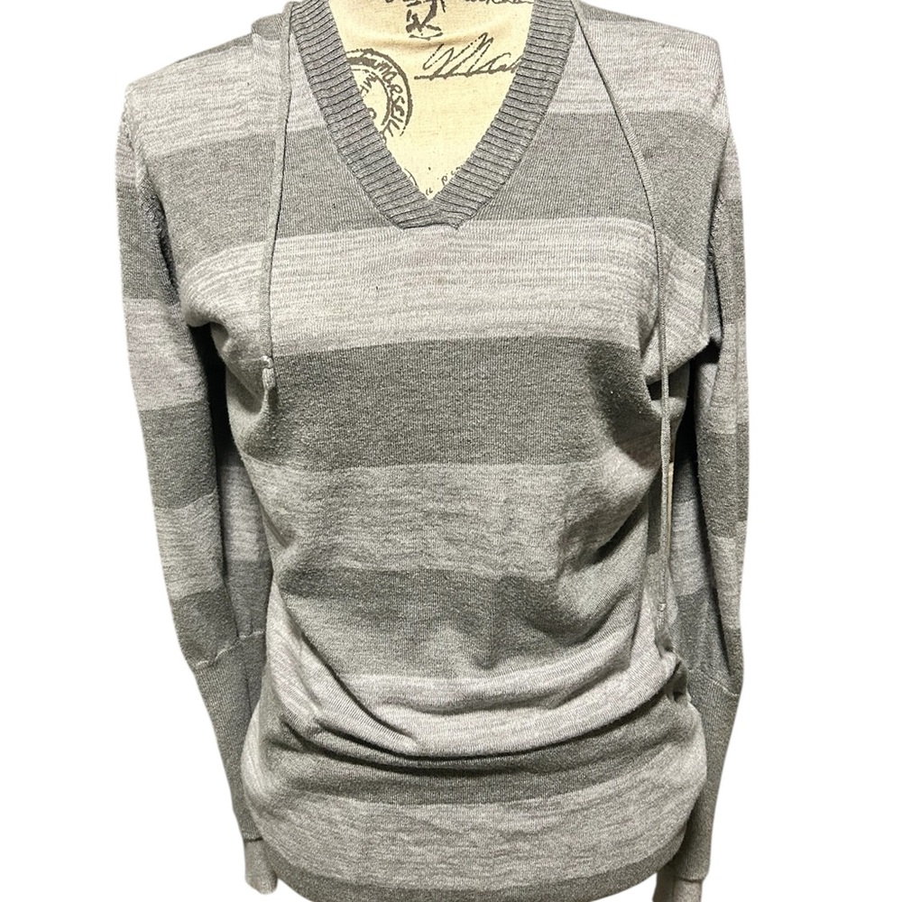 Women's Striped V-Neck Sweatshirt - Gray